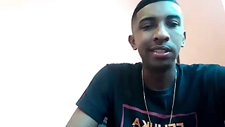 AQUECIMENTO GANHANDO UM BOQUETE GOSTOSO DA MORENA